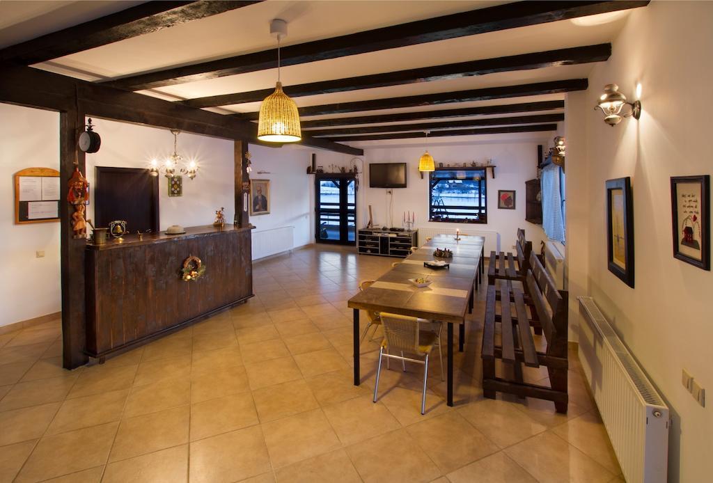 Rîşnov Casa Georgescu酒店 外观 照片
